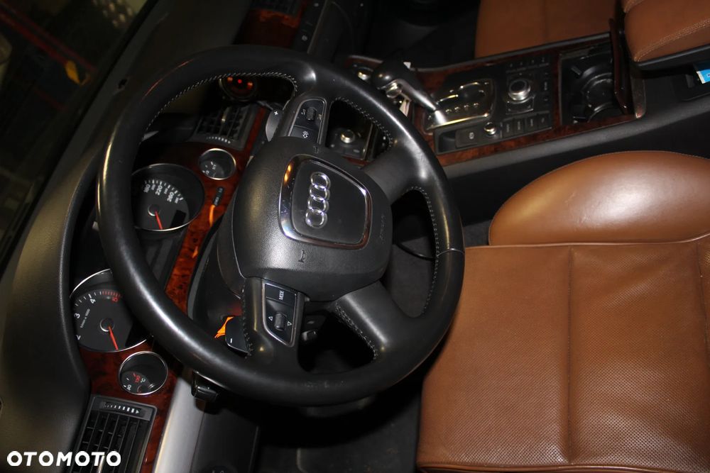 Audi A8 4.2 TDI Quattro - 22