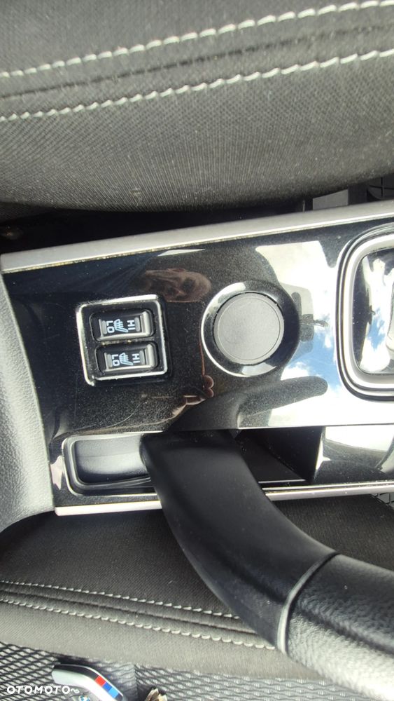 Mitsubishi Outlander 2.0 Intense 2WD CVT - 16