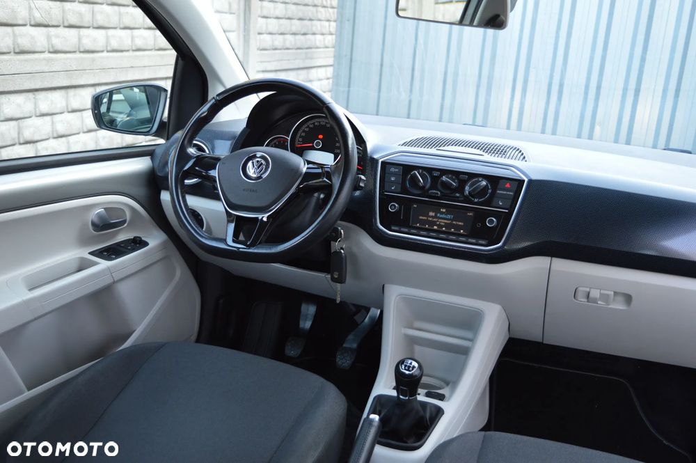 Volkswagen up! club - 19