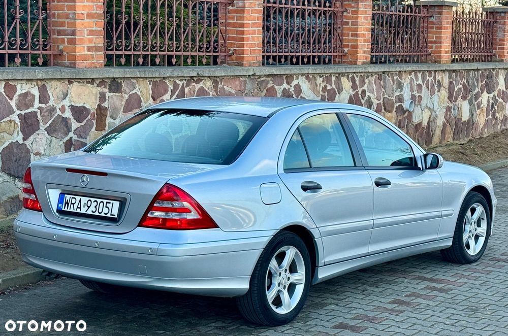 Mercedes-Benz Klasa C 280 Elegance 4-Matic - 9