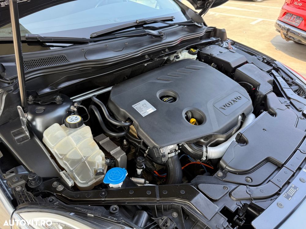 Volvo V40 D2 - 13