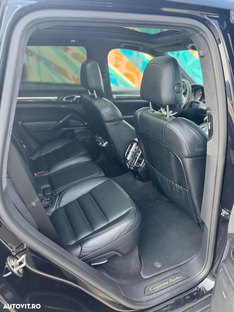 Porsche Cayenne - 12