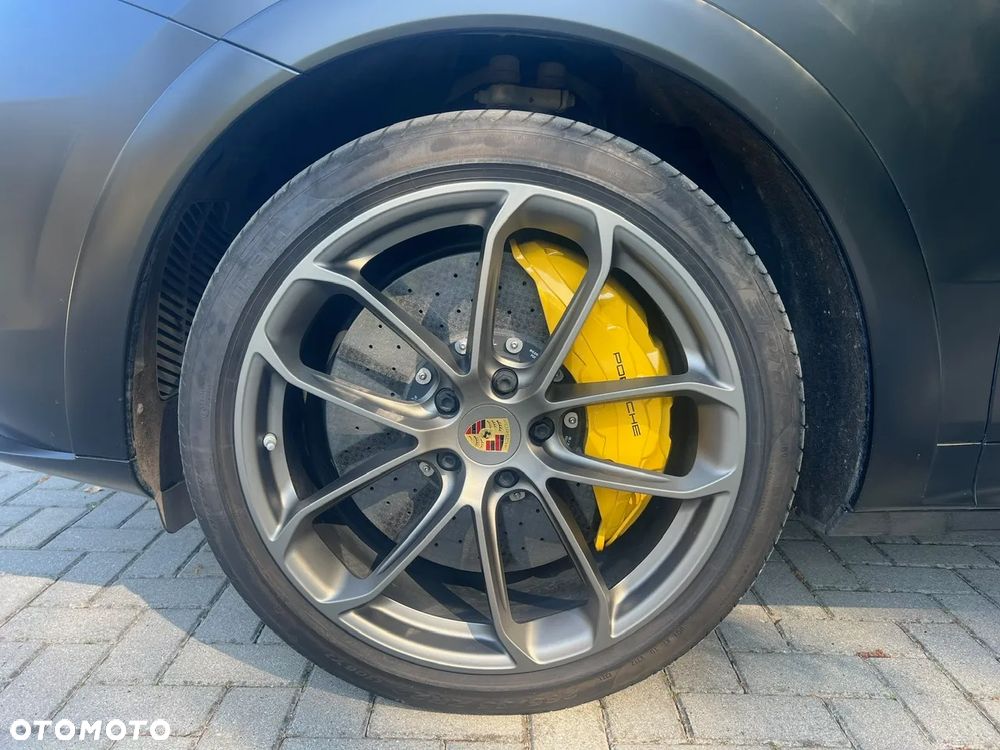 Porsche Cayenne Coupe Turbo - 9