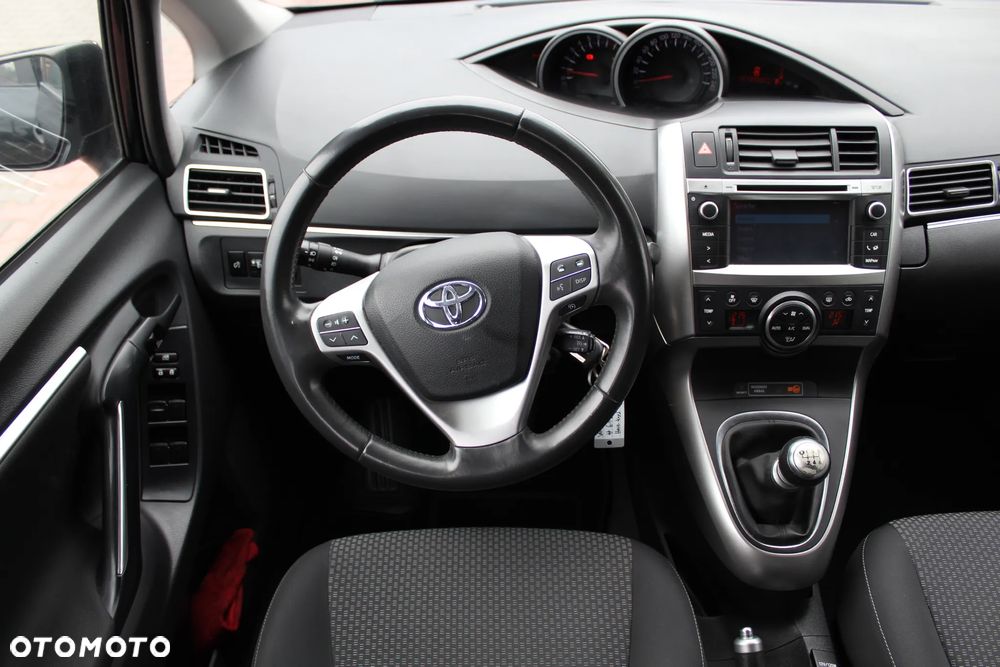 Toyota Verso 1.8 5-Sitzer Life - 10