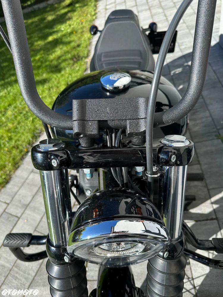 Harley-Davidson Dyna Street Bob - 12
