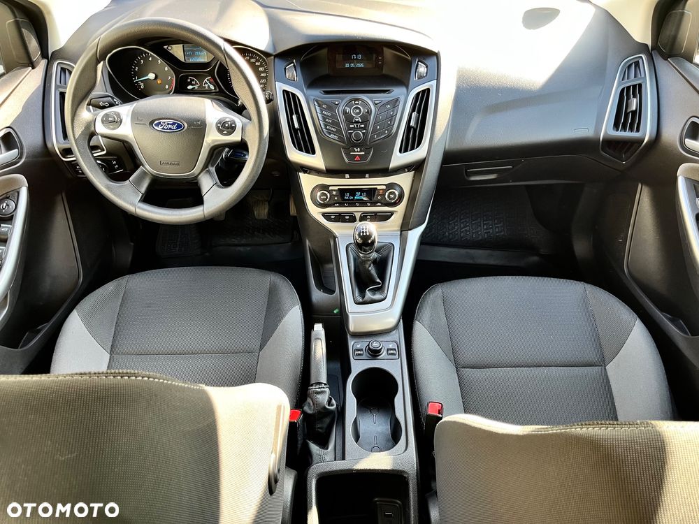 Ford Focus 1.0 EcoBoost STart-Stopp-System TITANIUM - 17