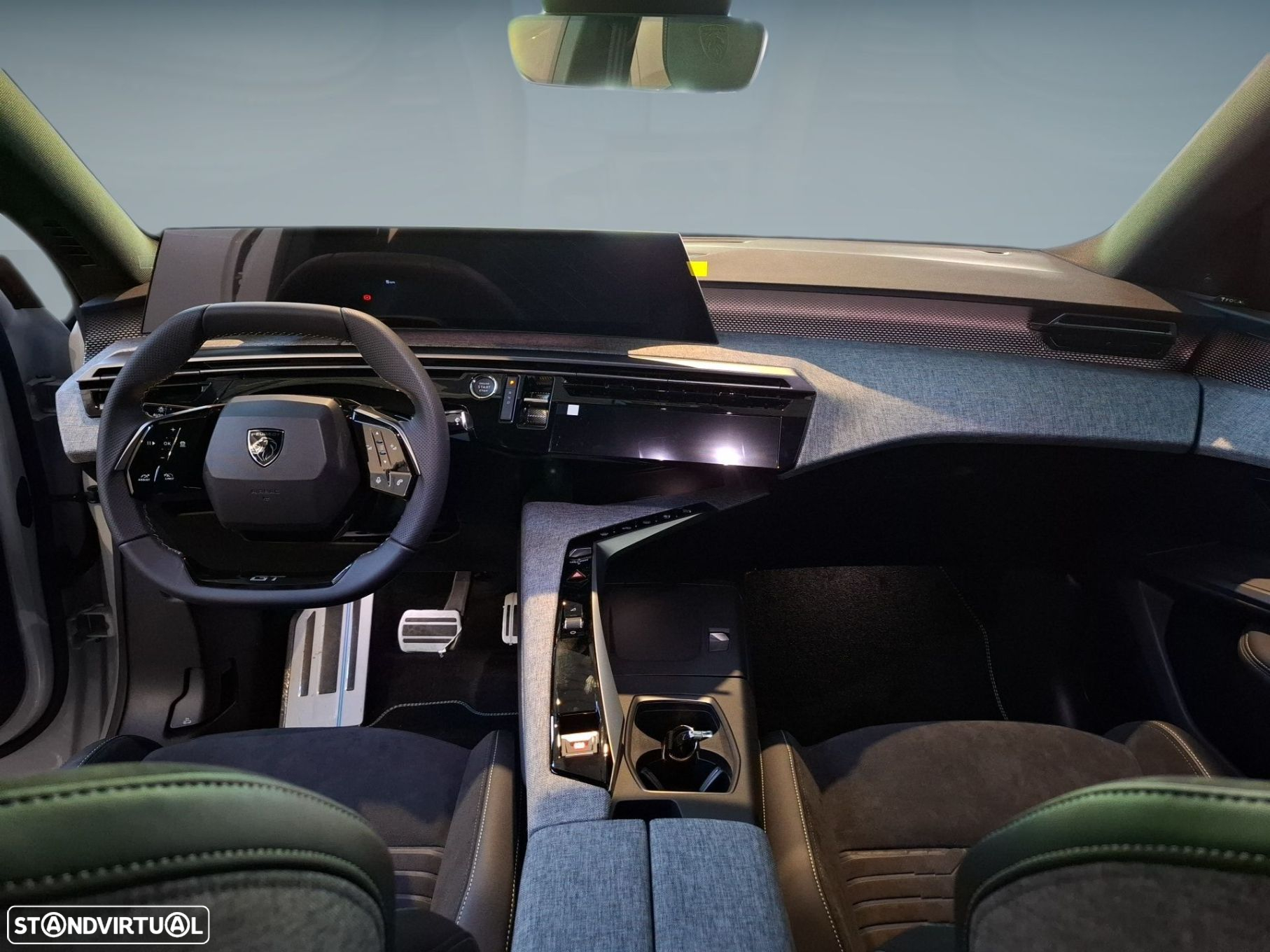 Peugeot E-3008 73 kWh GT - 12