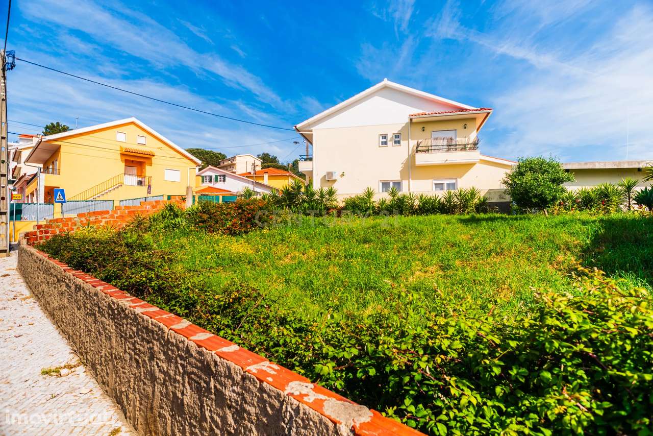 Terreno urbano de 430 m² em zona tranquila de Bicesse, Cascais - Grande imagem: 3/20