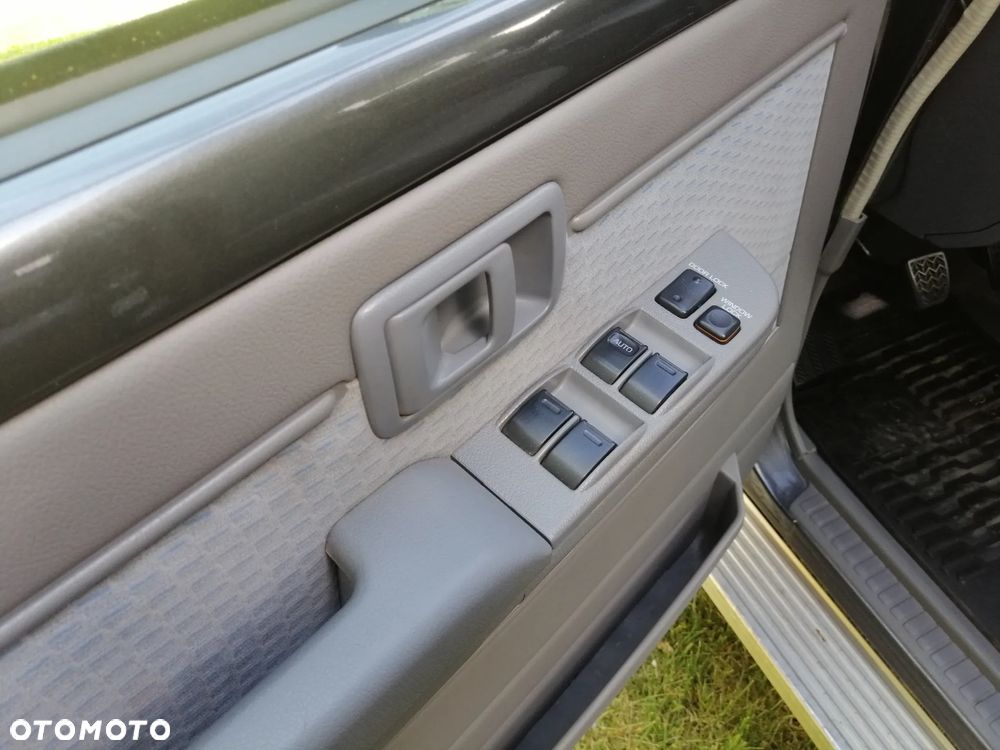 Toyota Land Cruiser - 15