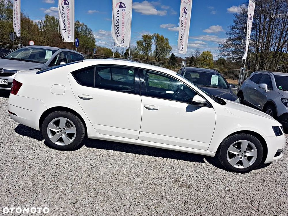 Skoda Octavia 2.0 TDI SCR Ambition - 5