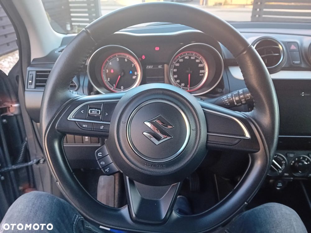 Suzuki Swift 1.2 Dualjet Allgrip Comfort - 26