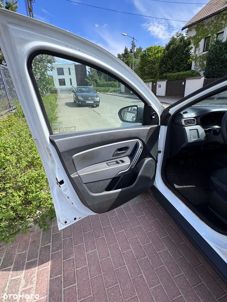 Dacia Duster 1.0 TCe Essential - 17