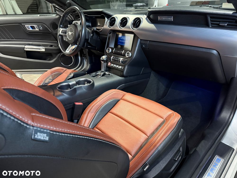 Ford Mustang 5.0 V8 GT - 11