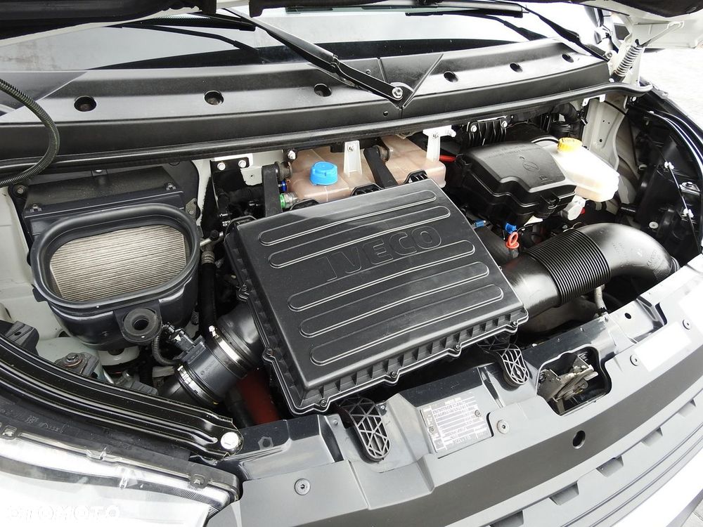 Iveco DAILY 70C18 PLANDEKA WINDA 12 PALET WEBASTO TEMPOMAT BLIŹNIACZE KOŁA KLIMATYZACJA  180KM - 27