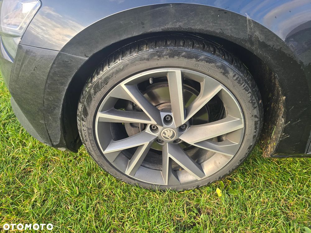 Skoda Superb 2.0 TDI 4x4 Sportline DSG - 11