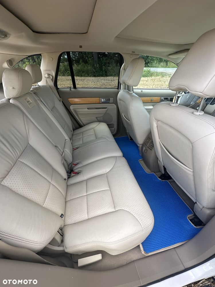Lincoln MKX - 3