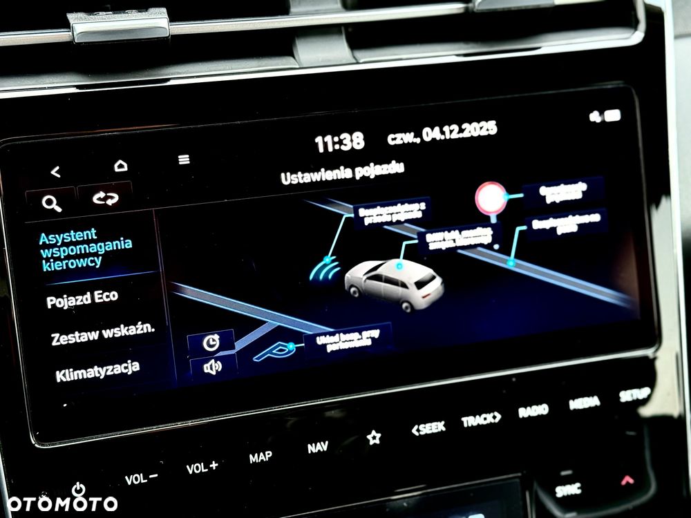 Hyundai Tucson 1.6 T-GDi HEV Executive 2WD - 36