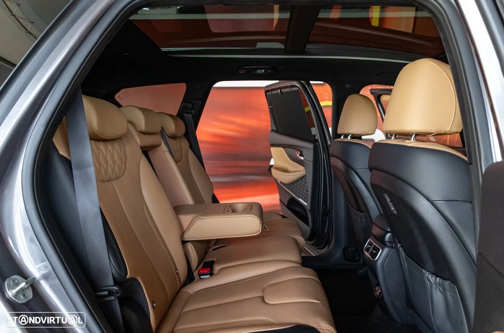 Hyundai Santa Fe 2.2 CRDi Vanguard+Luxury Pack - 36