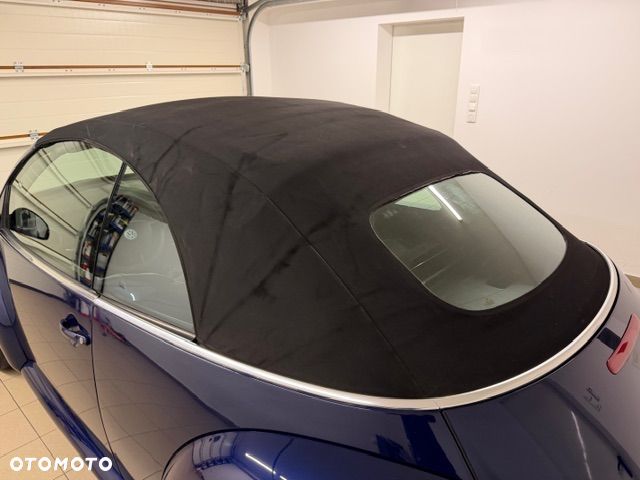 Volkswagen New Beetle Cabriolet 2.0 - 36