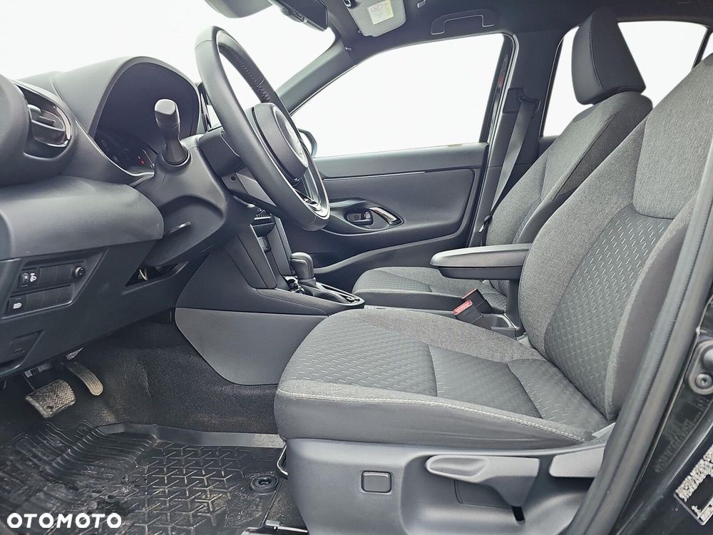 Toyota Yaris Cross - 30