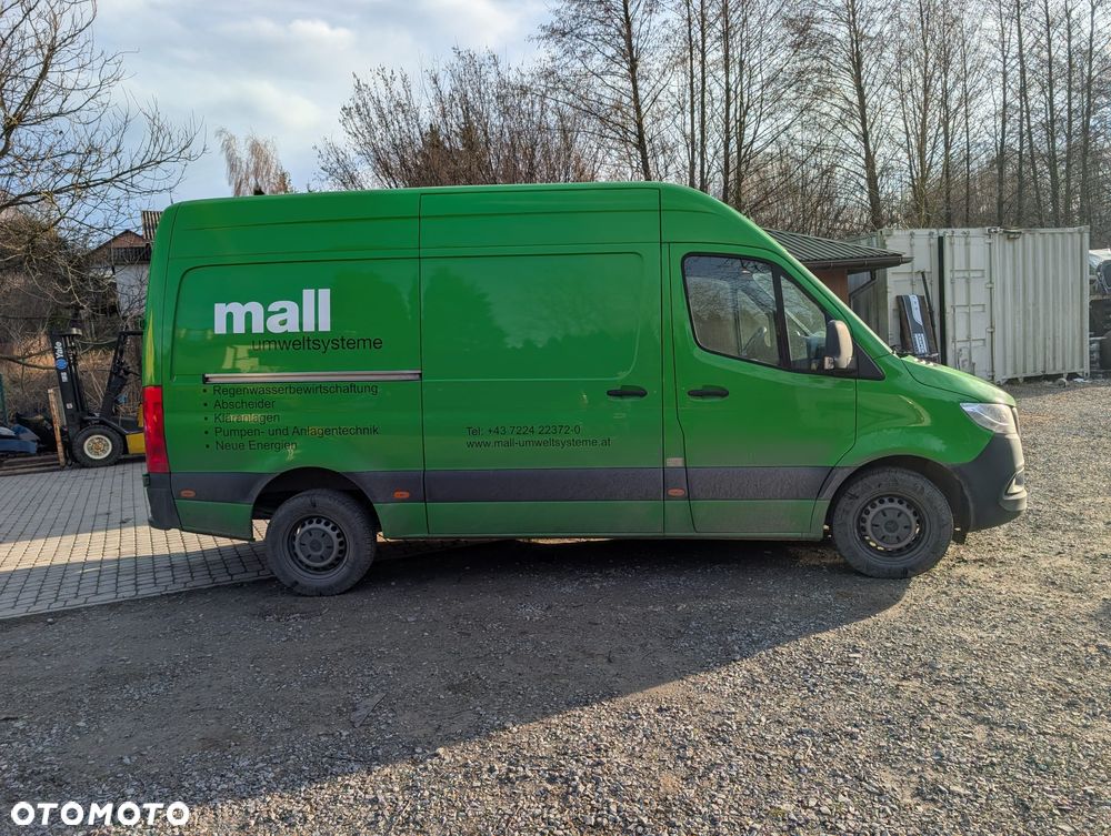 Mercedes-Benz Sprinter - 4