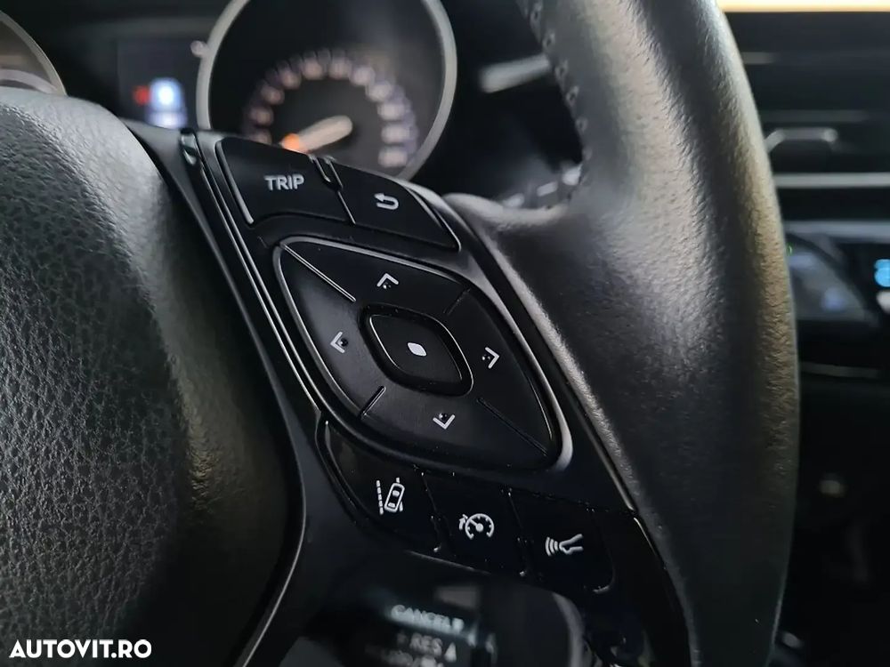 Toyota C-HR 1.8 HSD 122 CP 4x2 CVT C-ult Style bi-tone - 37