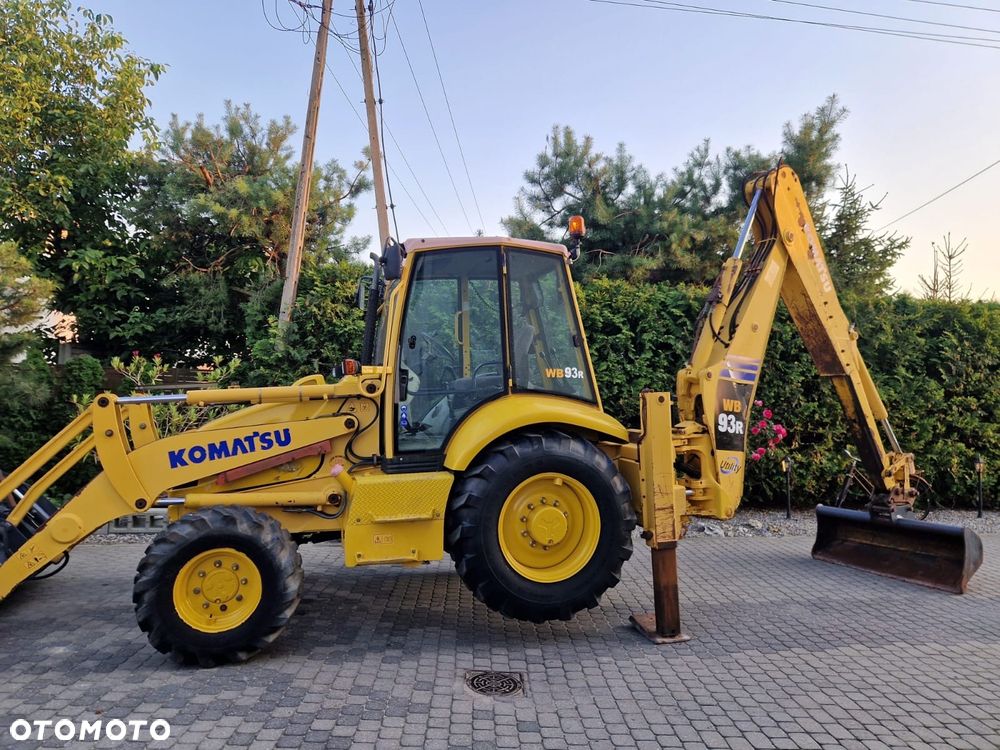 Komatsu WB 93R - 2
