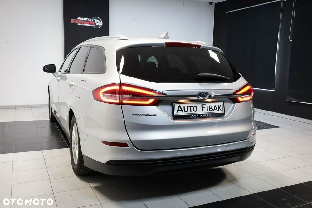 Ford Mondeo - 10