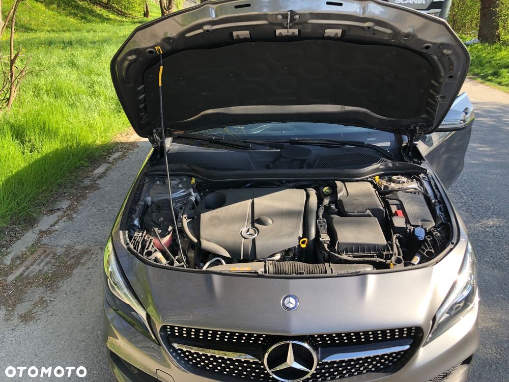Mercedes-Benz CLA 200 d 7G-DCT UrbanStyle Edition - 27