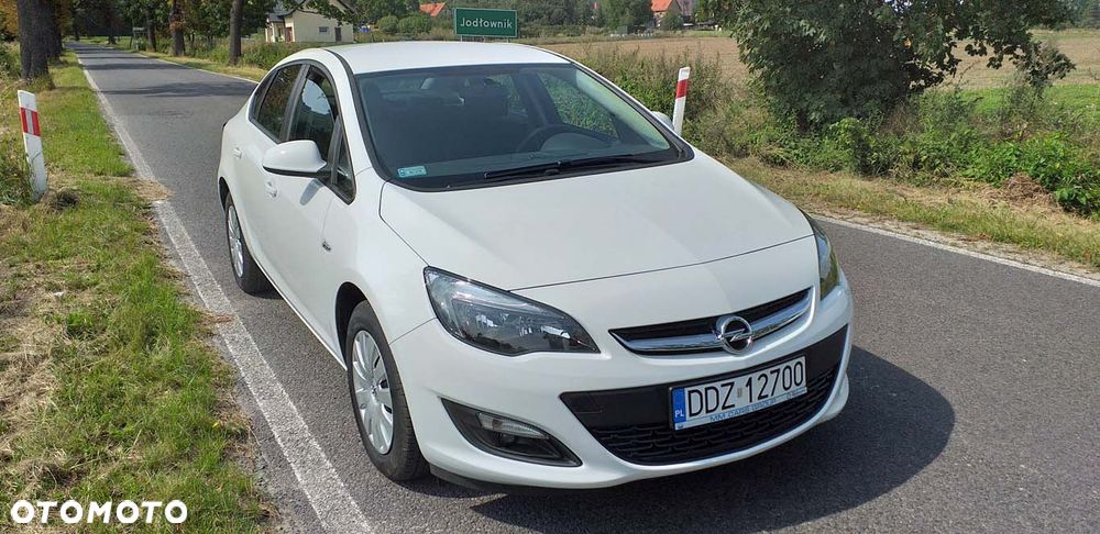 Opel Astra 1.4 T Active - 1