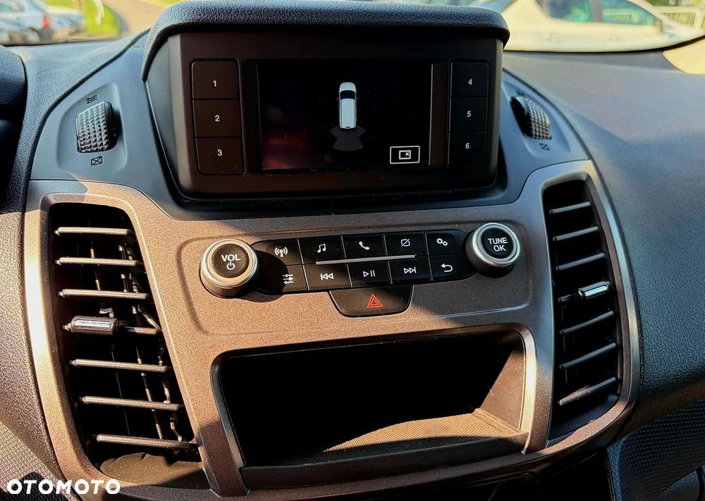 Ford Connect - 18