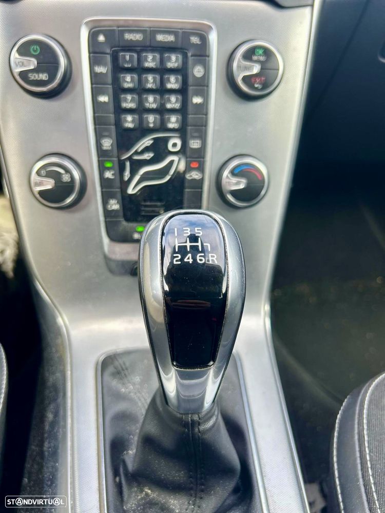 Volvo V40 2.0 D2 Momentum - 18
