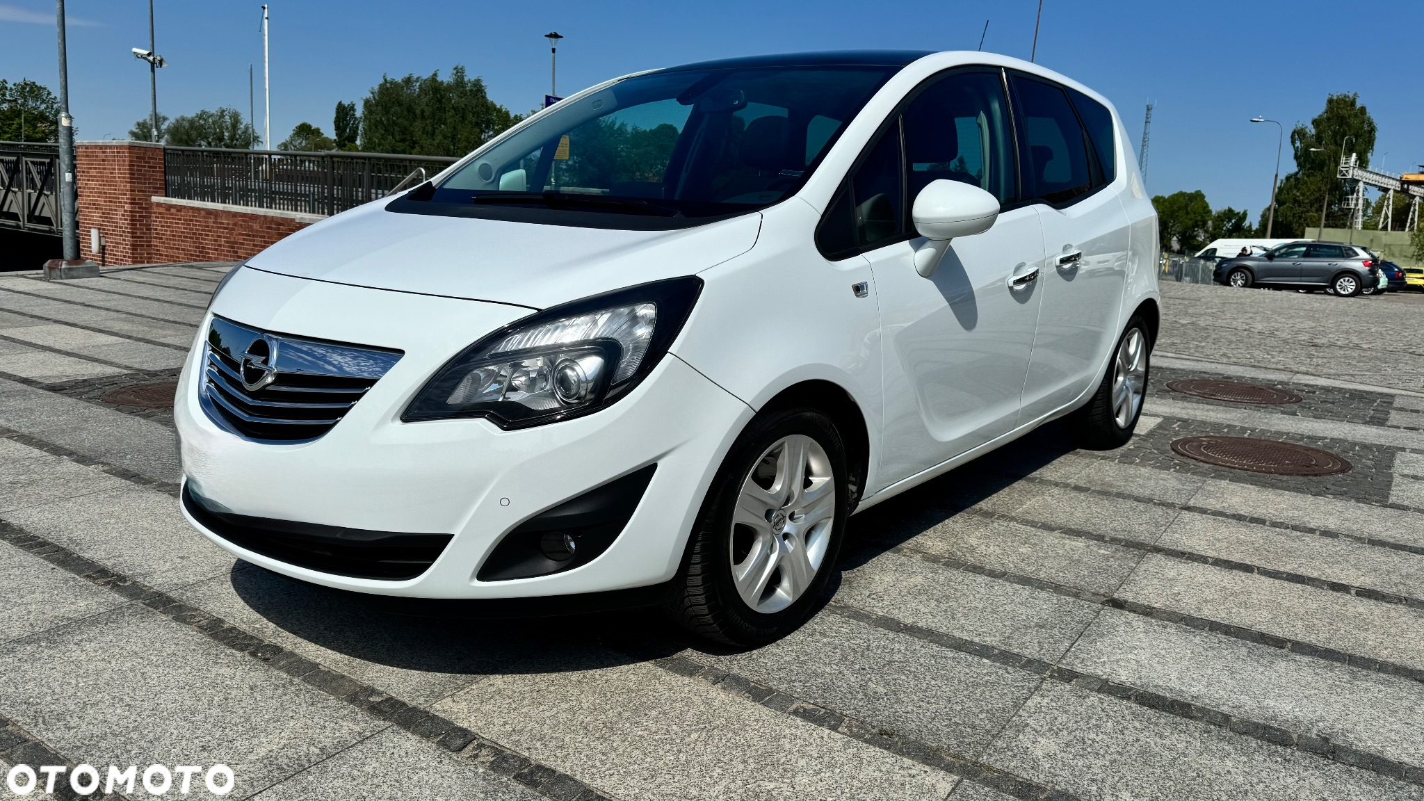 Opel Meriva 1.4 T Cosmo - 24