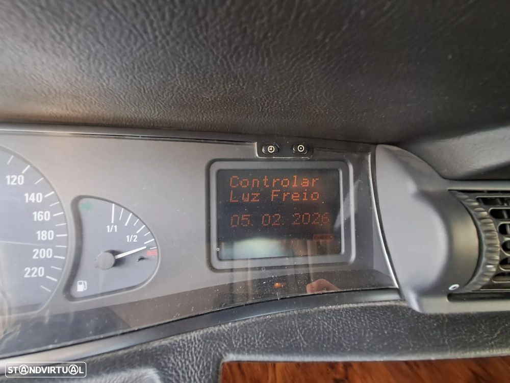 Opel Omega 2.2 Elegance - 11