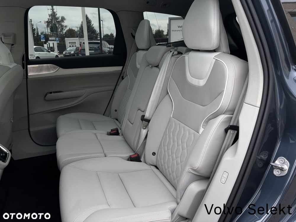 Volvo EX90 - 21