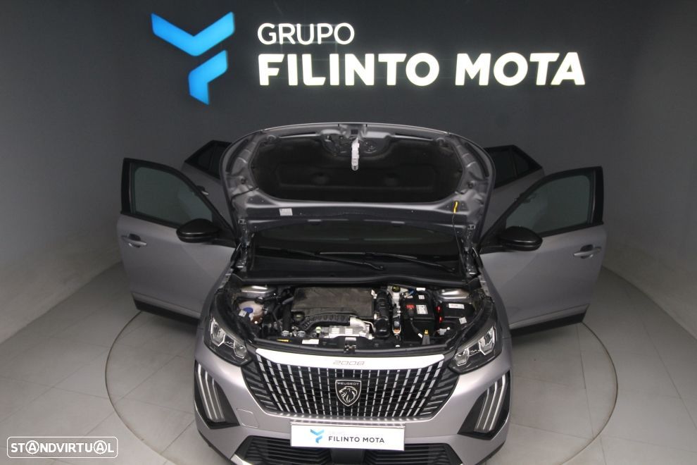 Peugeot 2008 1.2 PureTech Allure - 12