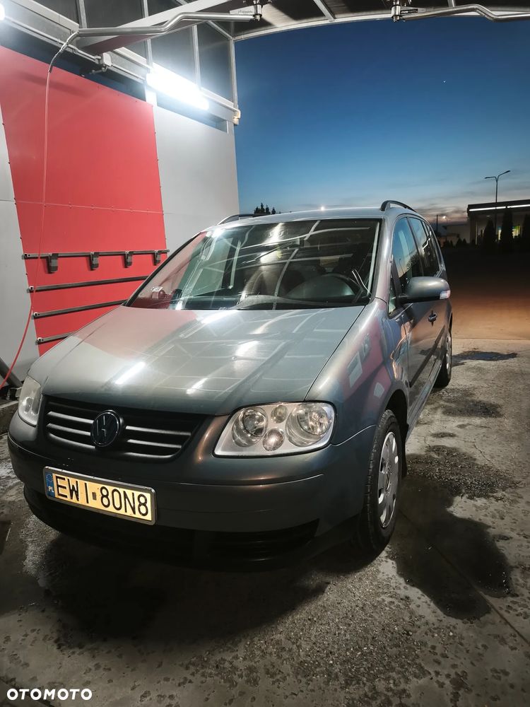 Volkswagen Touran 1.6 FSI Automatik Goal - 3
