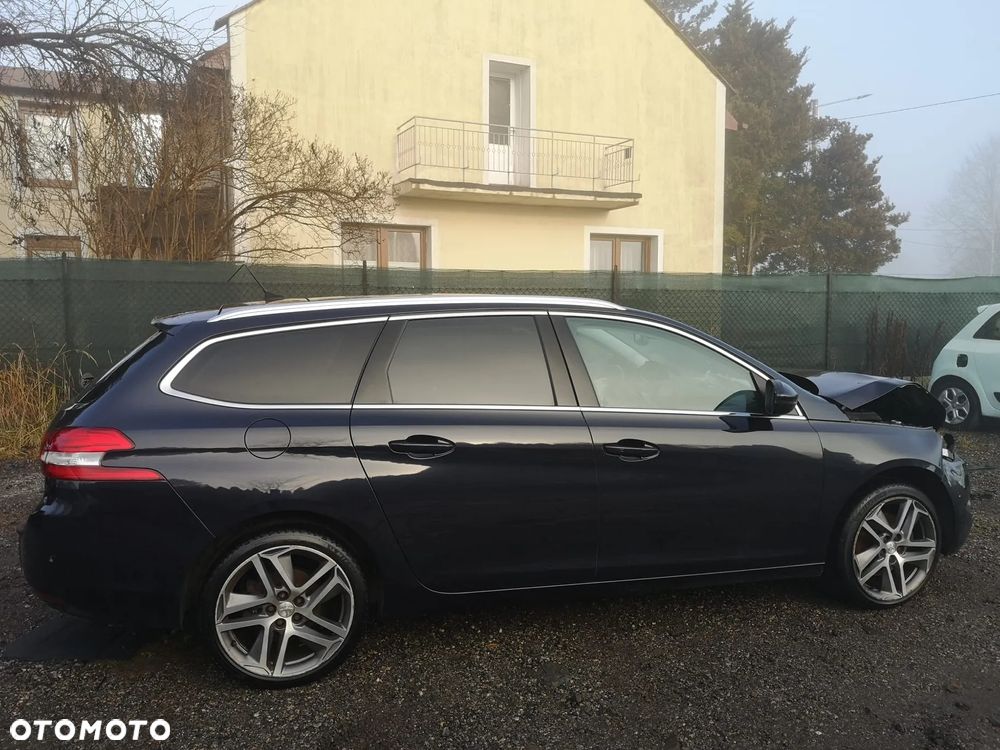 Peugeot 308 BlueHDi FAP 150 Stop & Start Allure - 23