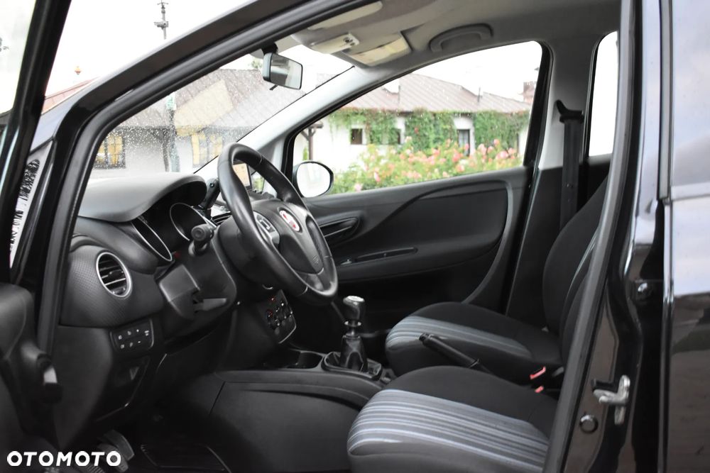 Fiat Punto Evo 1.4 8V Dynamic - 27