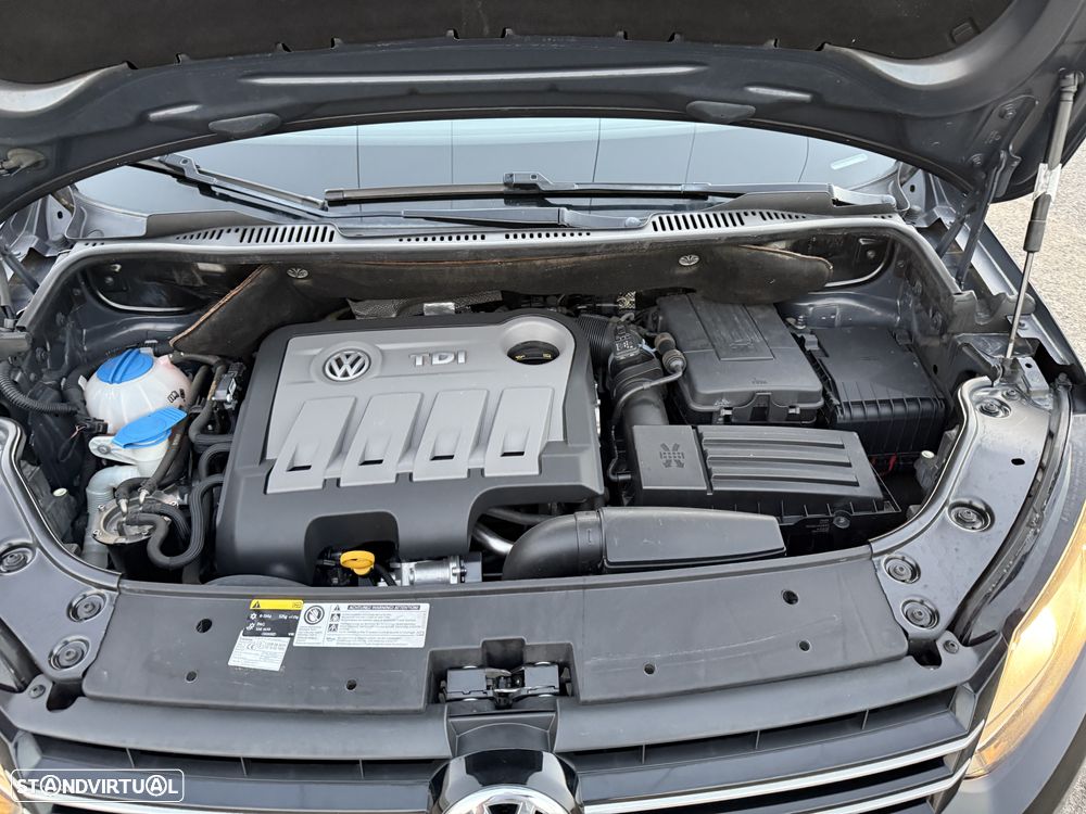 VW Touran 1.6 TDI DPF DSG Cup - 17