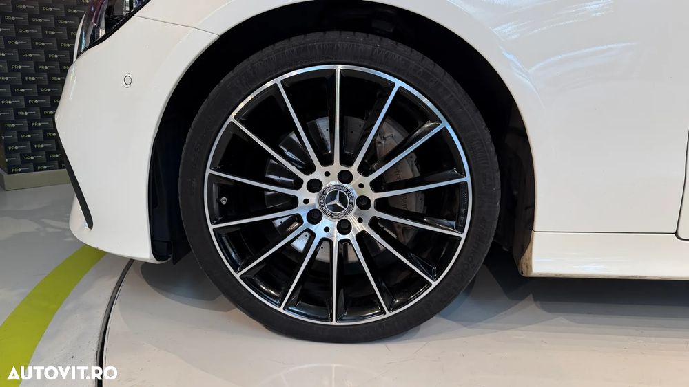 Mercedes-Benz E 200 MHEV - 11