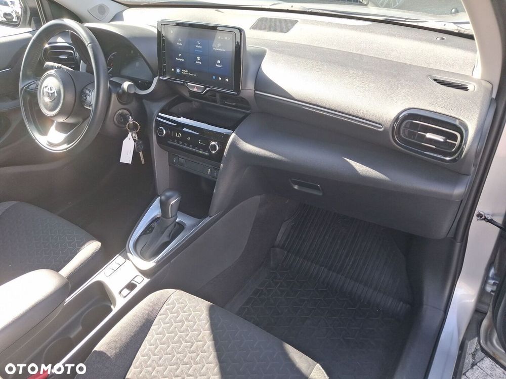 Toyota Yaris Cross Hybrid 1.5 Comfort - 18