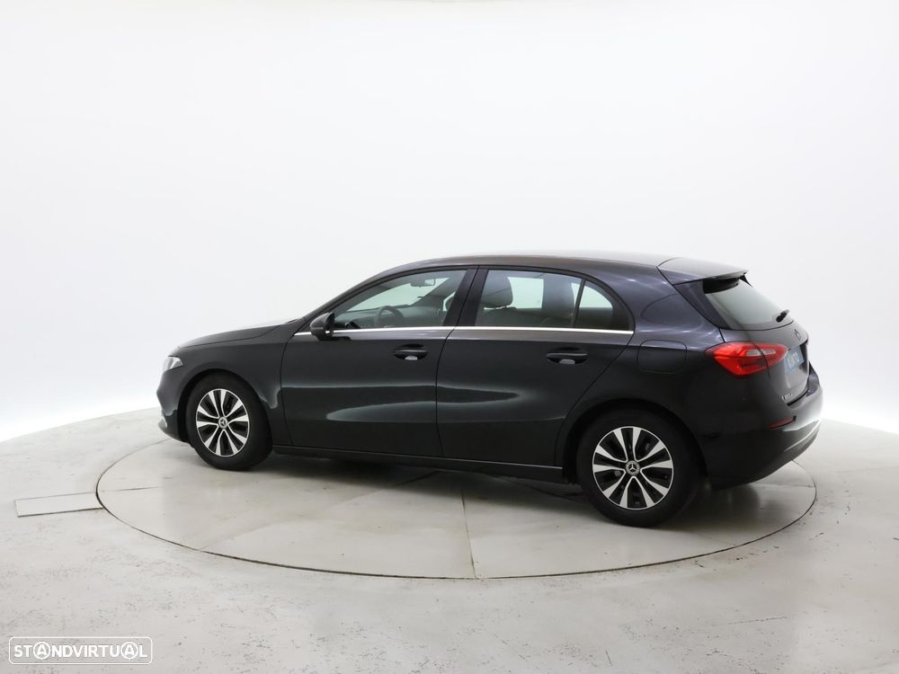 Mercedes-Benz A 180 d Style Plus - 3