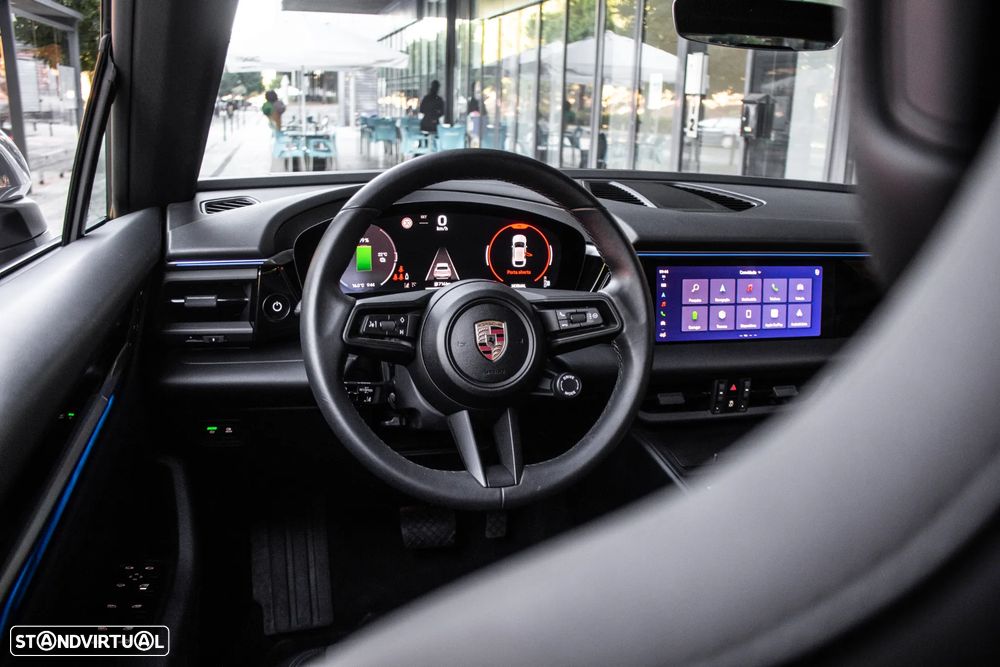 Porsche Macan Electric 4 - 37