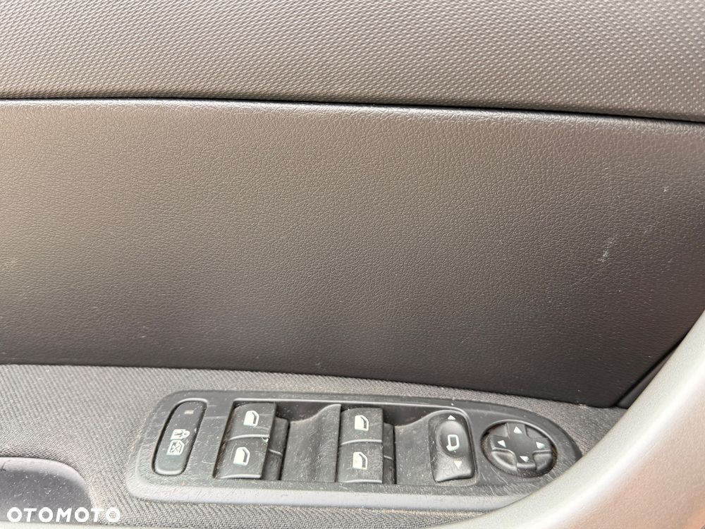 Peugeot 308 1.6 HDi Premium - 19