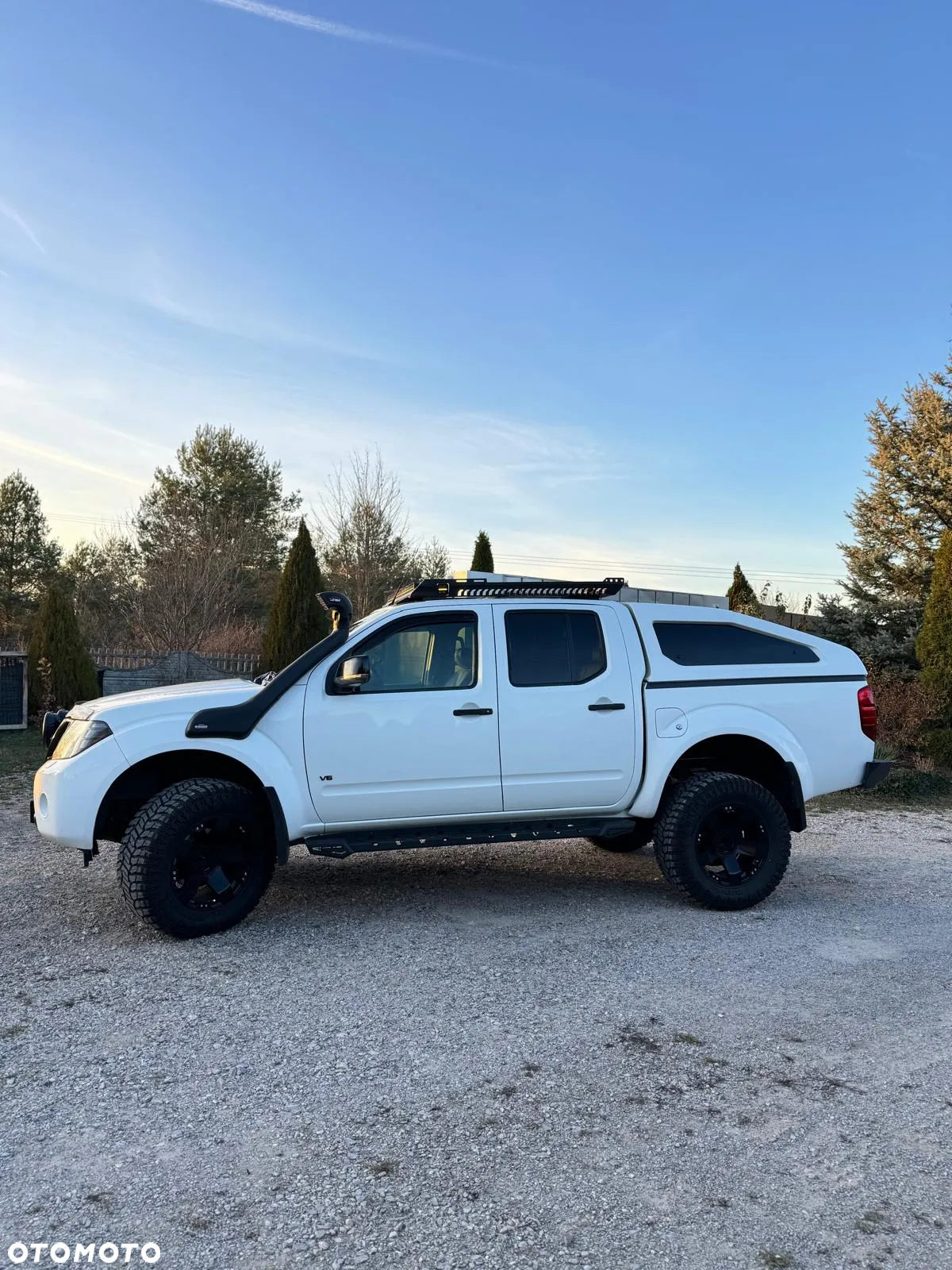 Nissan Navara 3.0 D V6 - 22