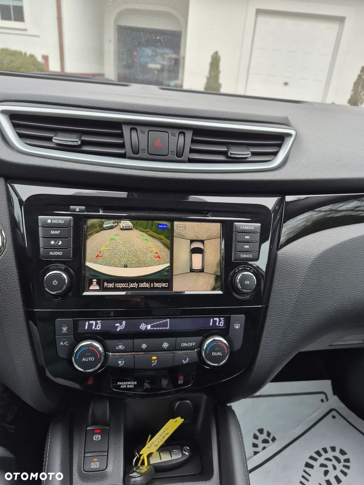 Nissan Qashqai 1.3 DIG-T ZAMA - 25