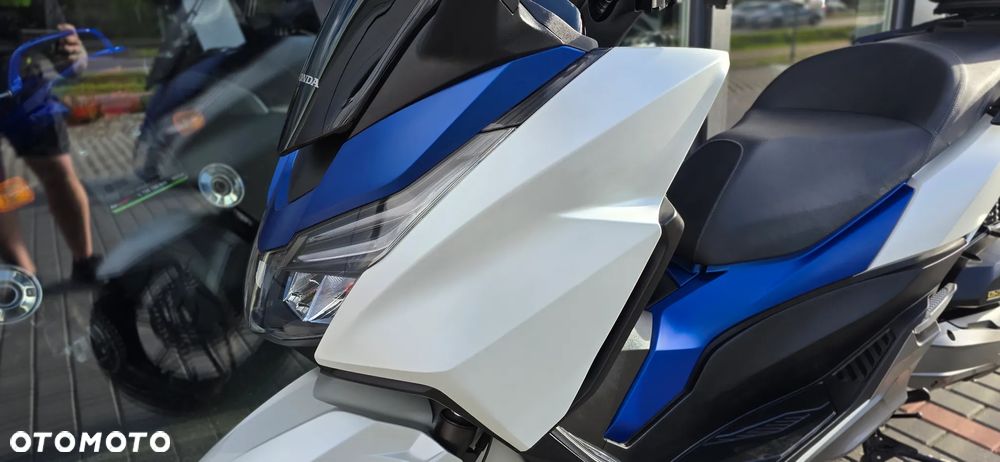 Honda NSS - 32