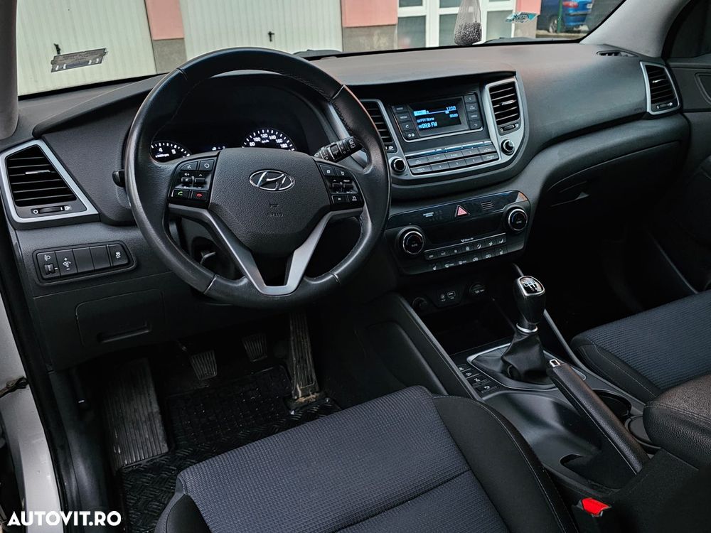 Hyundai Tucson 1.6 GDI 2WD 6MT ISG Style - 12