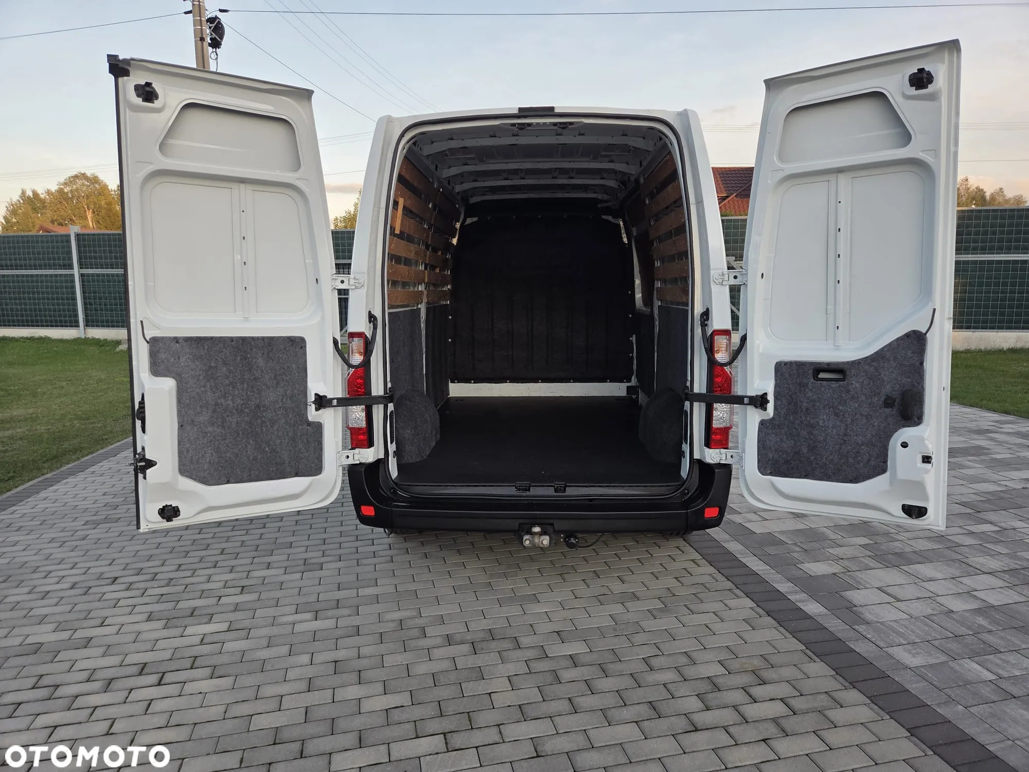 Renault MASTER L2H2 KLIMA BEZ ADBLUE ORYGINAŁ PRZEBIEG ORYGINAŁ LAKIER ZADBANY POD KAMPERA - 8